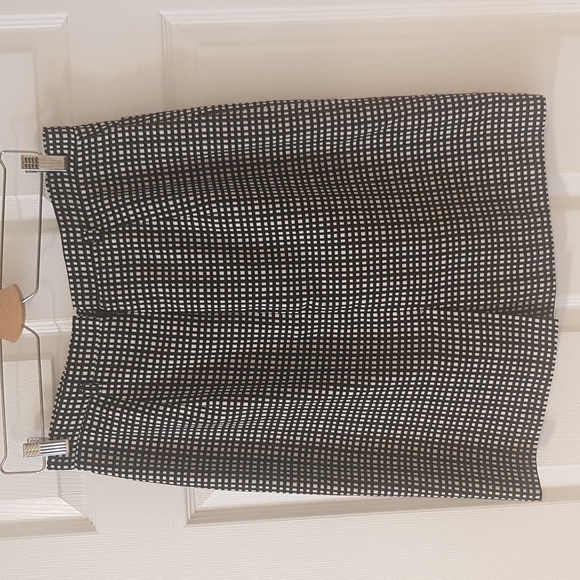 Tristan women's skirt - Picture 3 of 5